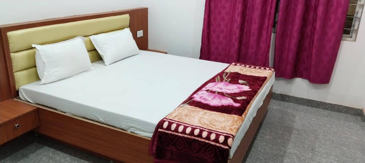 Hotel Shree Krishna Palace Rājgīr Esterno foto